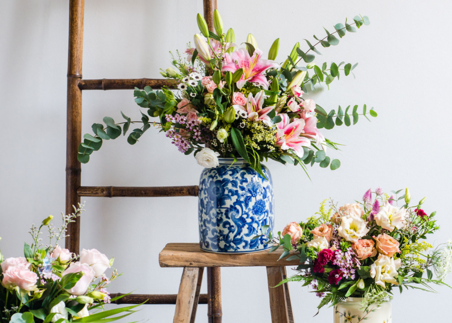How does the katong flower shop express its creativity in flower arrangements?