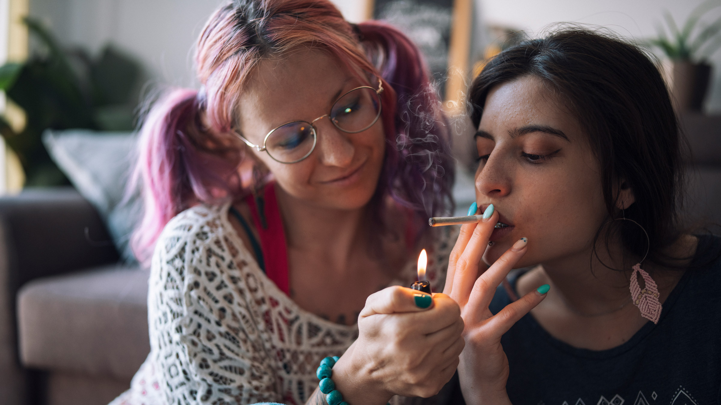 How do you use Delta 8 cigarettes safely?